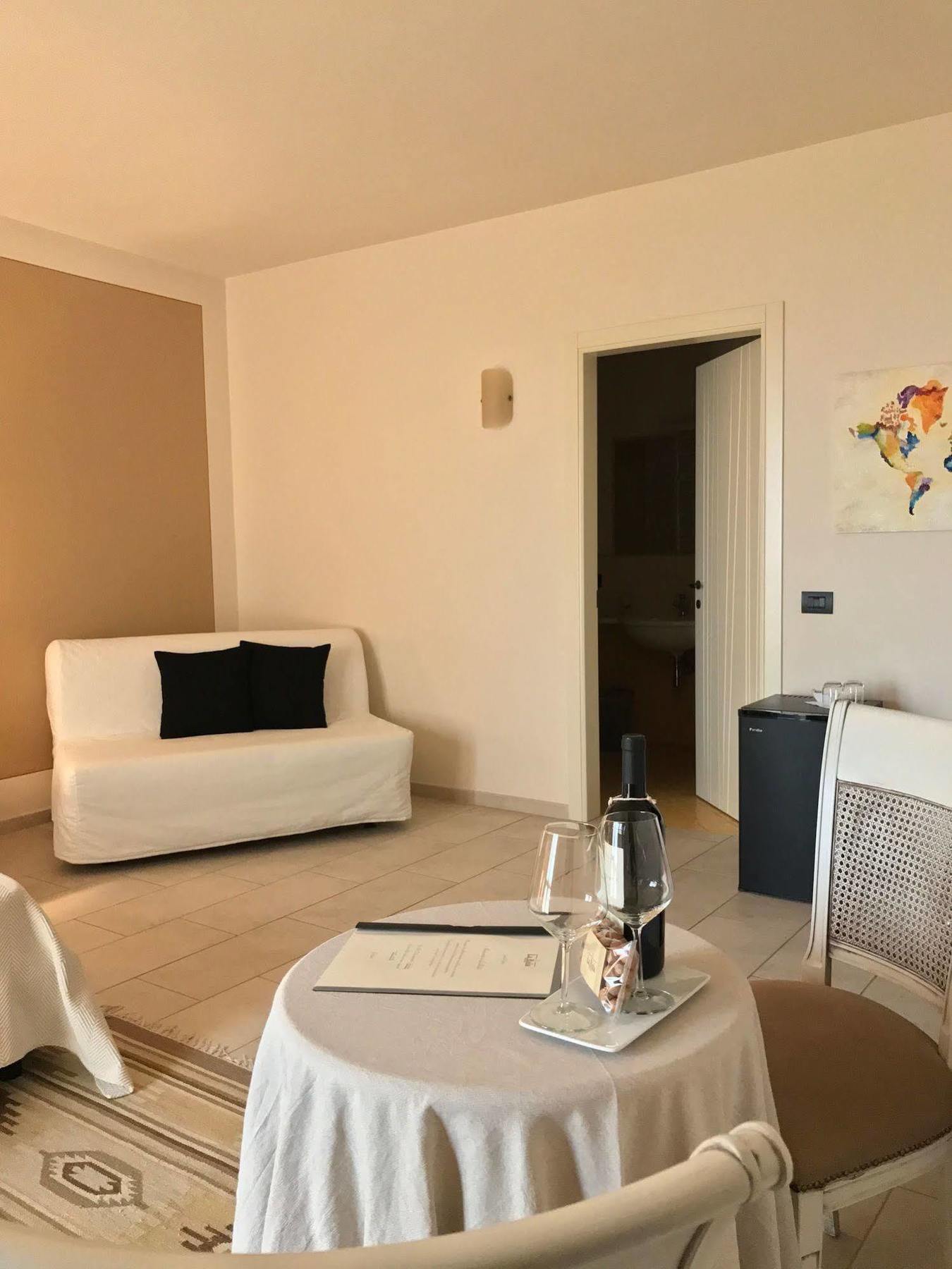La Rola Hotell Albaretto della Torre Exteriör bild