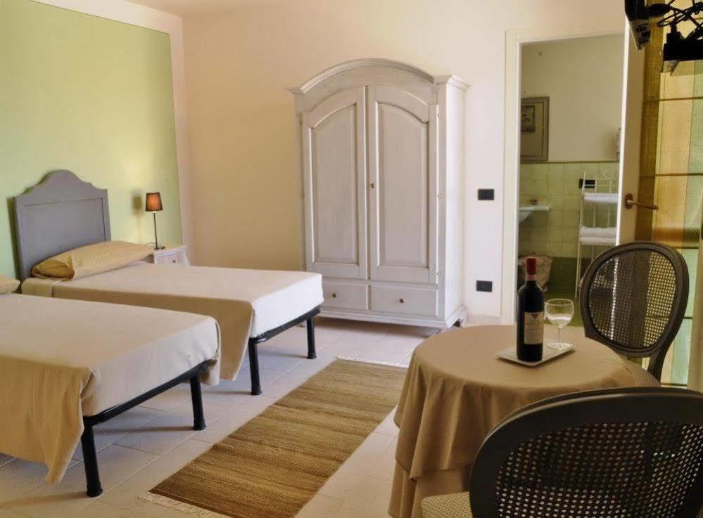 La Rola Hotell Albaretto della Torre Exteriör bild