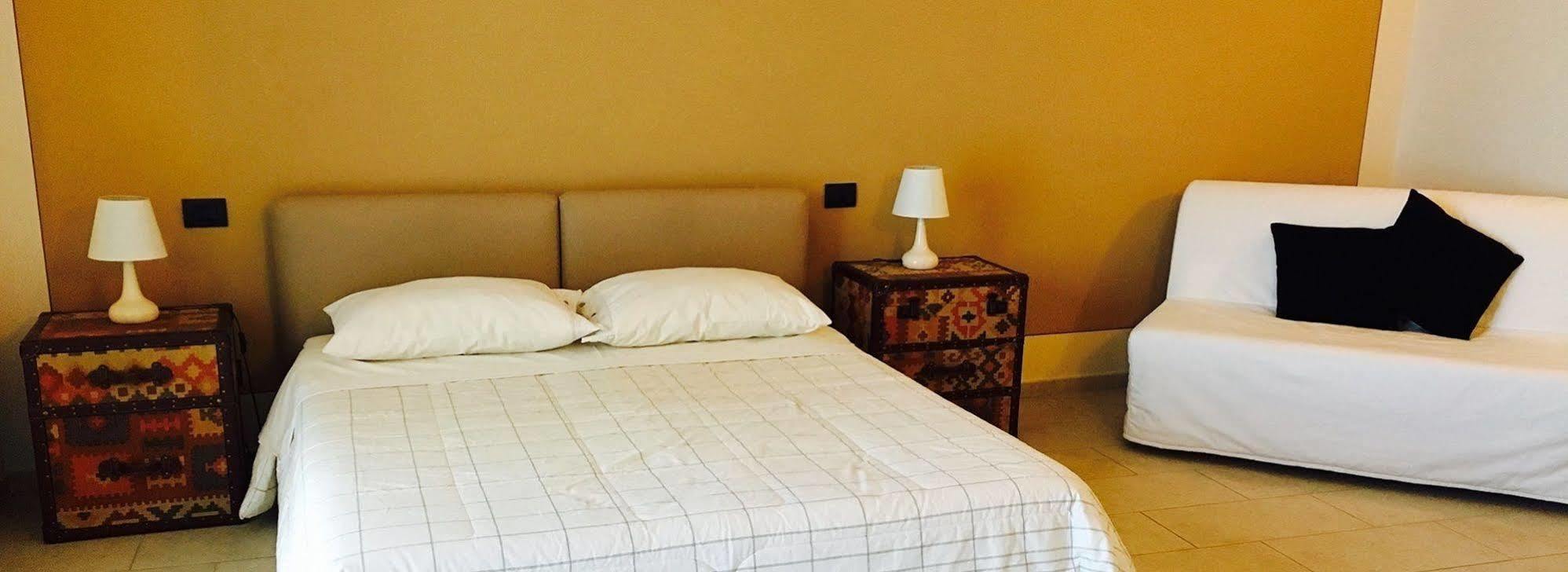 La Rola Hotell Albaretto della Torre Exteriör bild